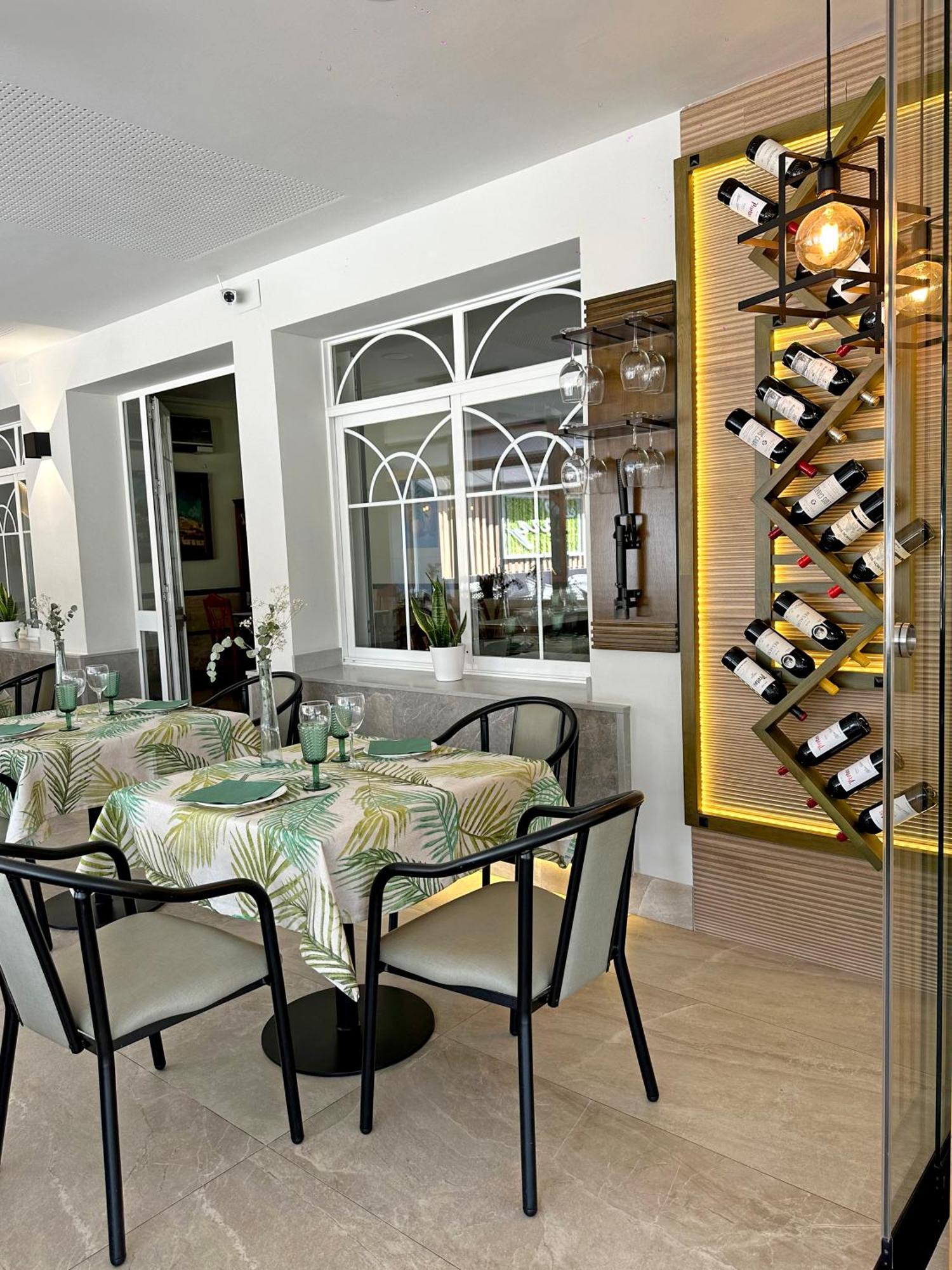 Hostal Restaurante El Cary Монтемайор Экстерьер фото