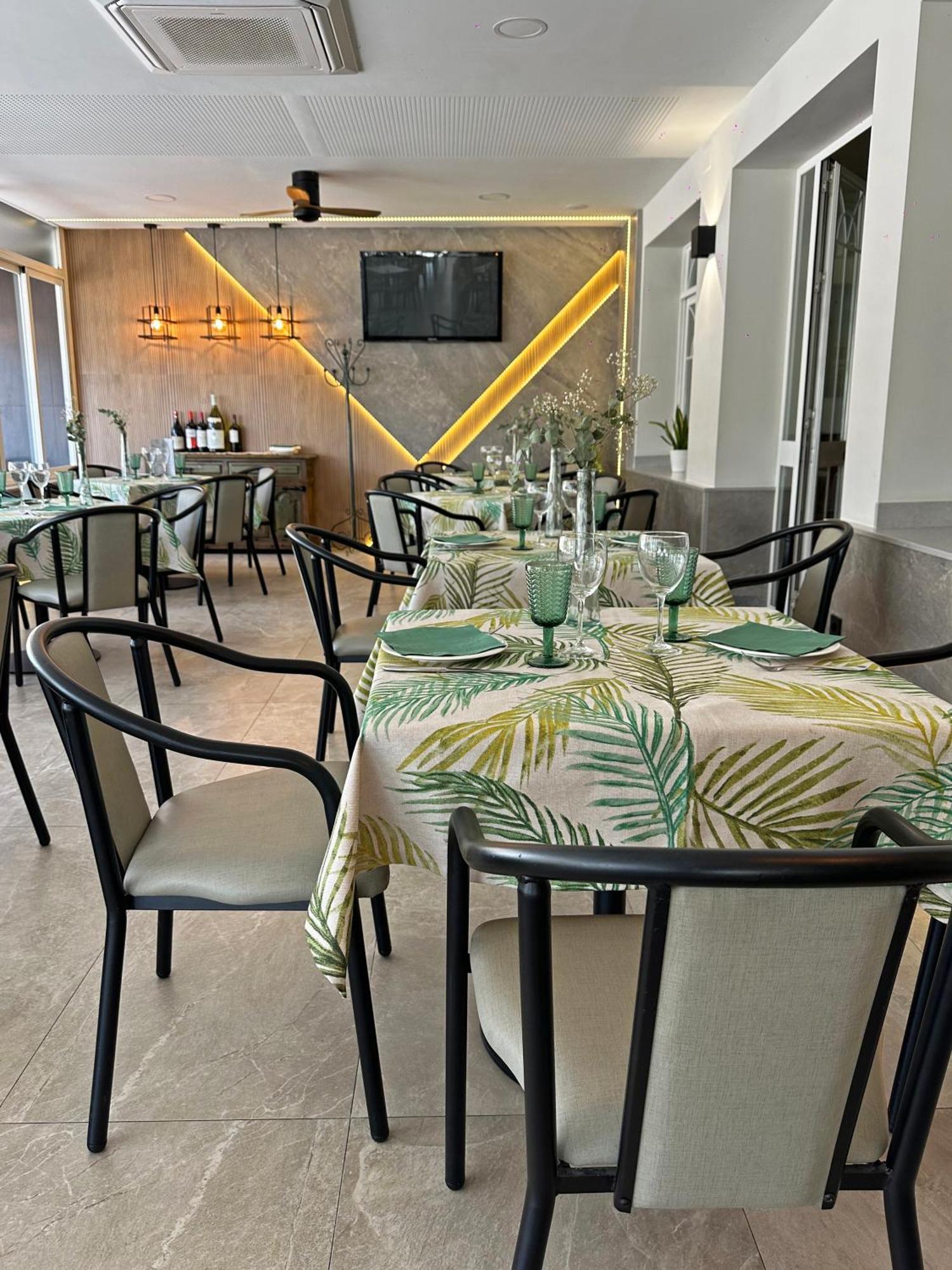 Hostal Restaurante El Cary Монтемайор Экстерьер фото