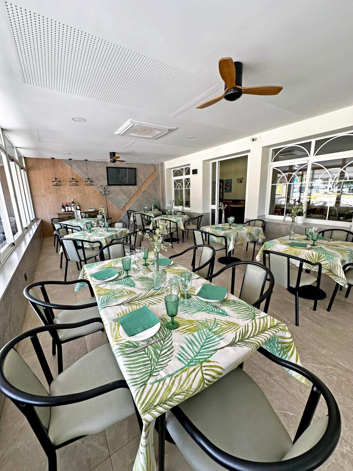 Hostal Restaurante El Cary Монтемайор Экстерьер фото